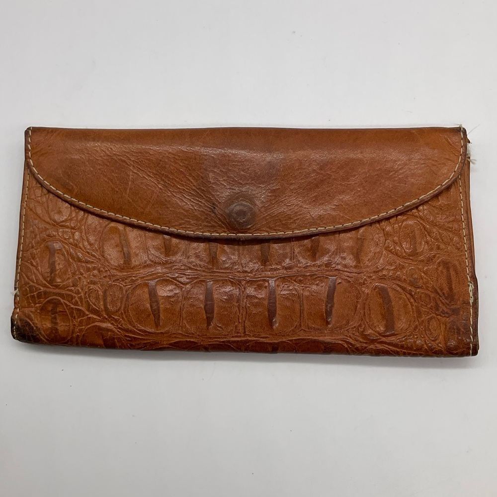 UNISA VINTAGE LEATHER CHECKBOOK WALLET
